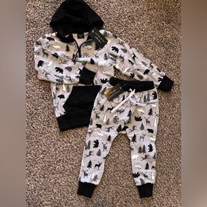 NWT Little Bipsy 4T-5T Gray Animal gingham  Print hoodie and Jogger set